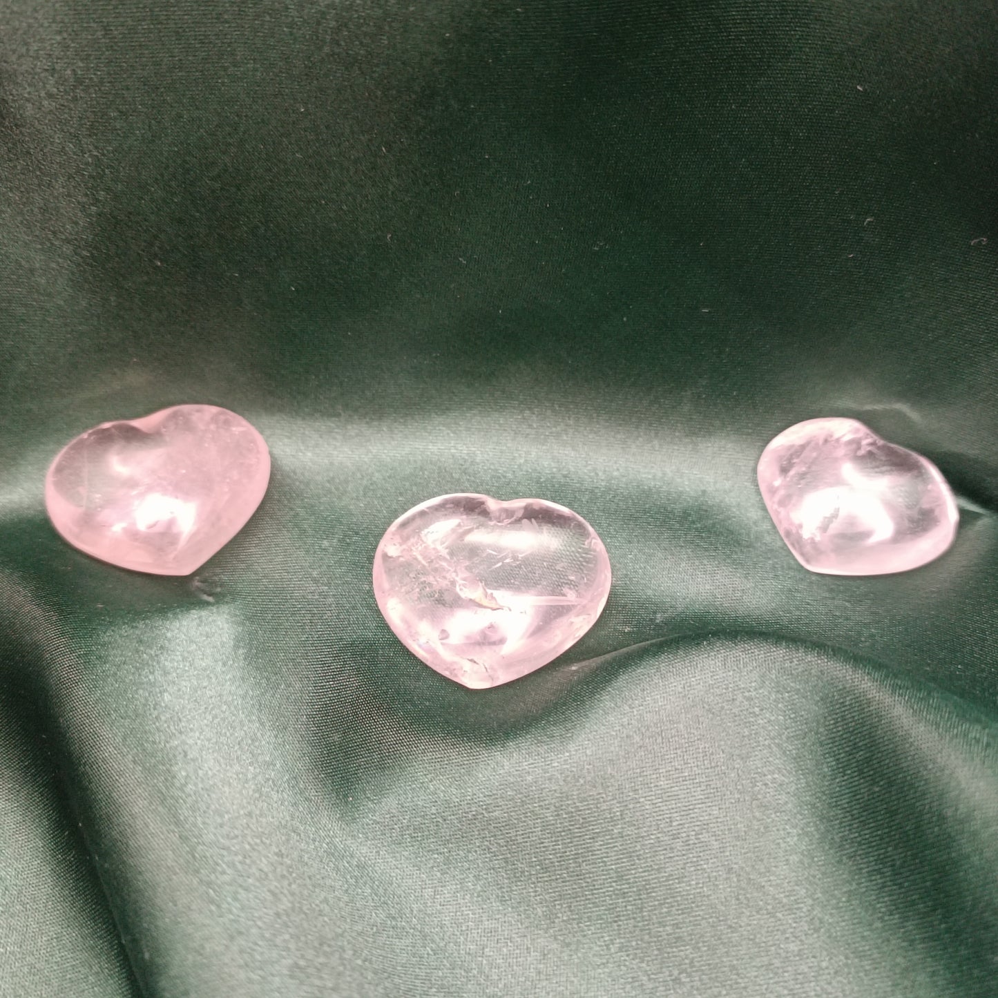 Galet cœur en cristal de roche - 25-35 mm