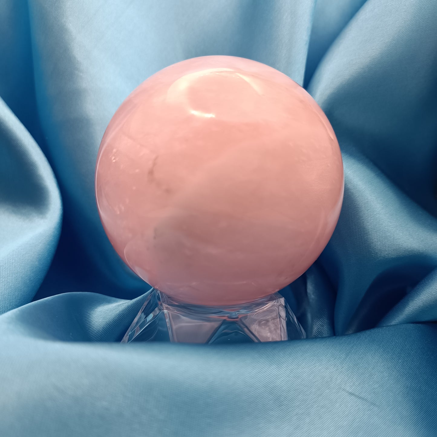 Sphère en quartz rose - 60-70 mm