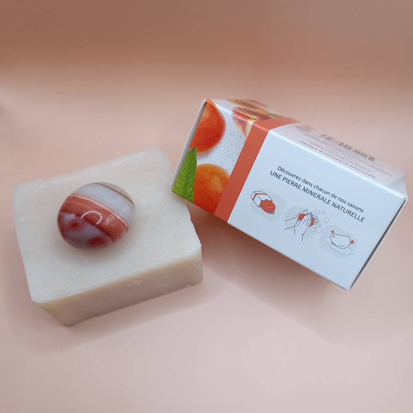 Savon à la pêche et à l'abricot