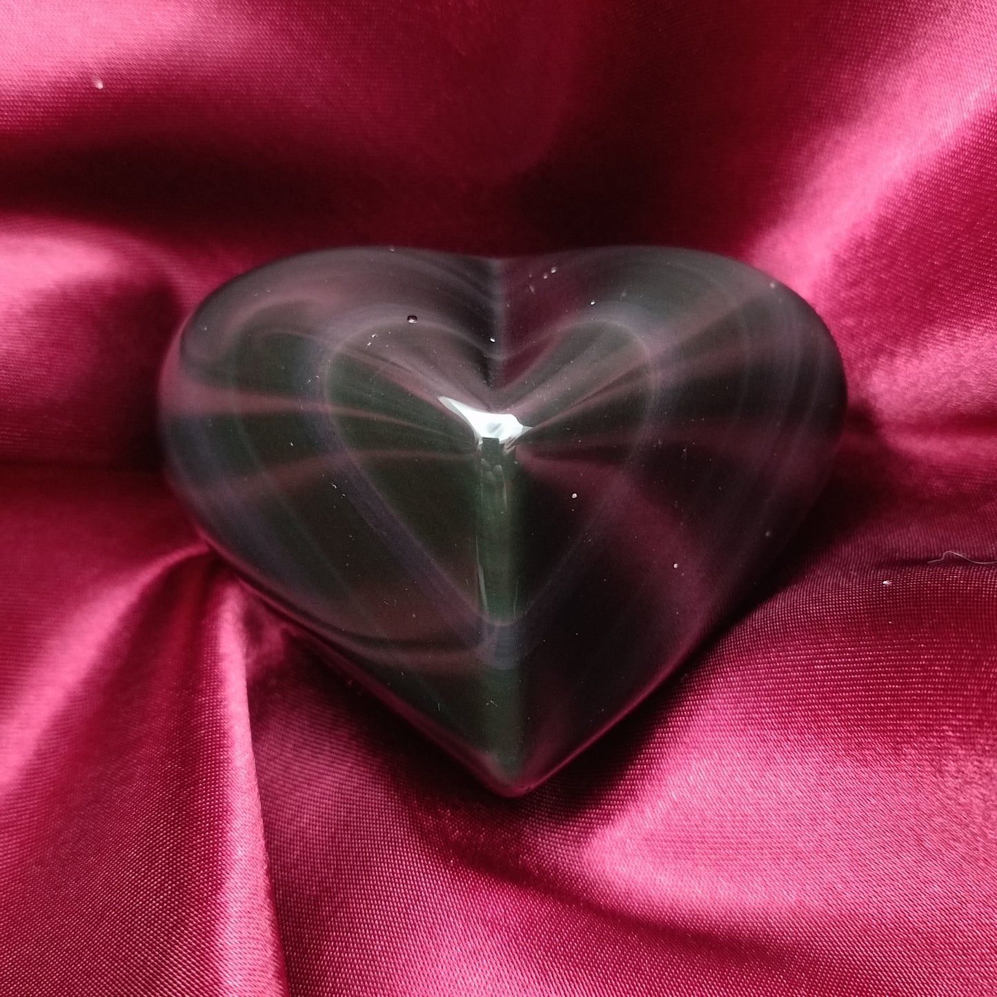 Galet coeur en obsidienne oeil céleste - 60-70 mm