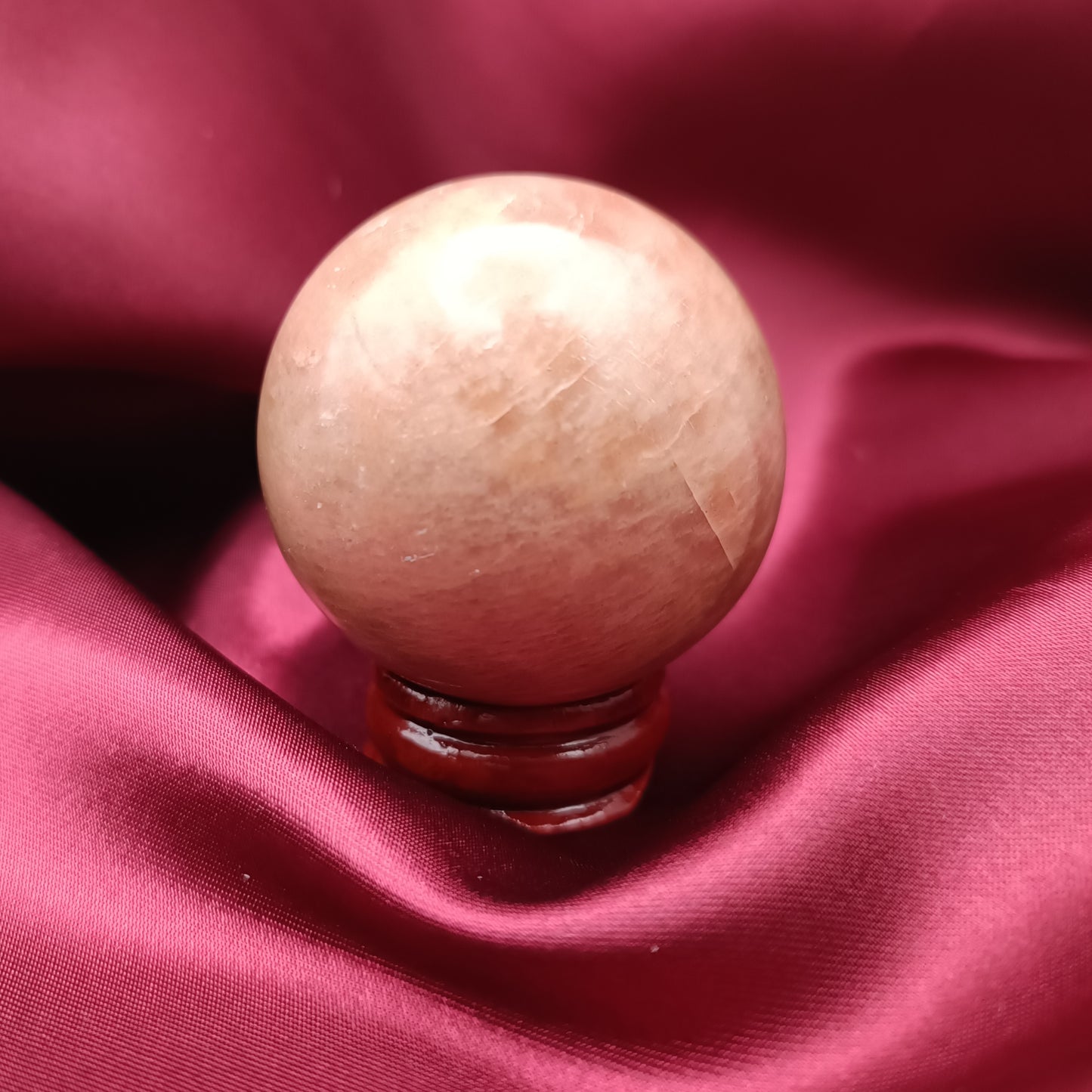 Sphère en pierre de lune orange - 40-50 mm