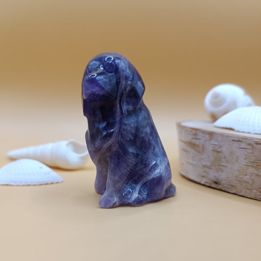 Statuette chien en améthyste